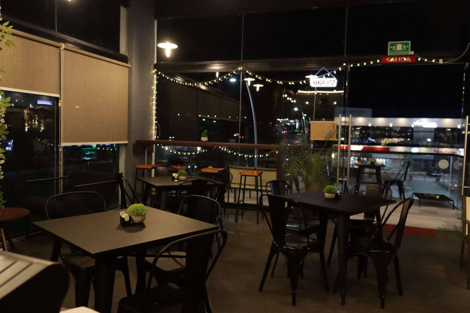 Café en Zakia – Steel & Steam